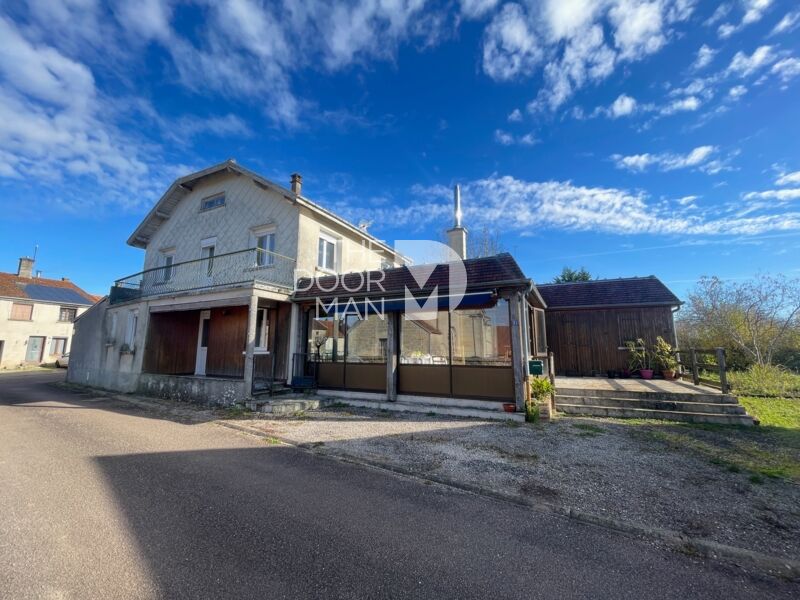 Maison 170m² — Thol-lès-Millières