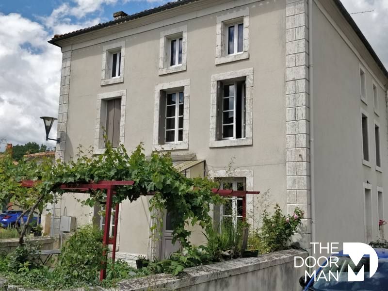 Maison 246m² — Le Vanneau-Irleau