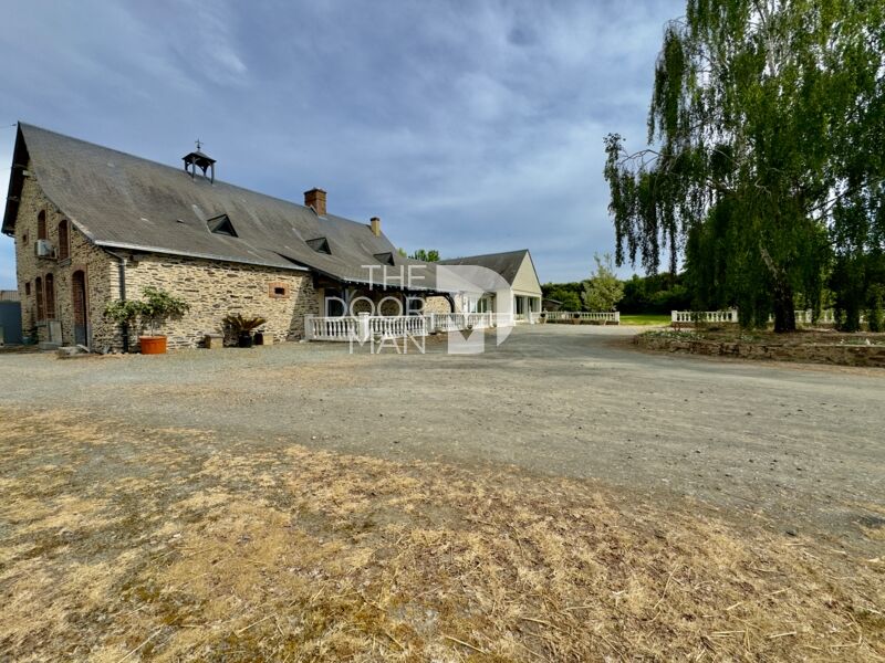Maison 214m² — Bazougers