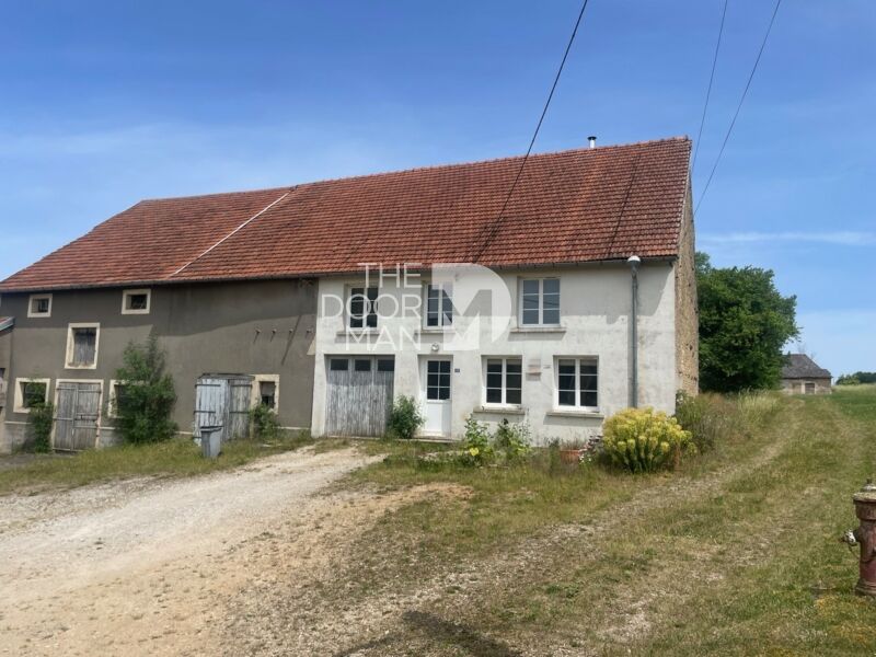 Maison 68m² — Millières