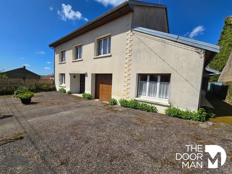Maison 226m² — Millières