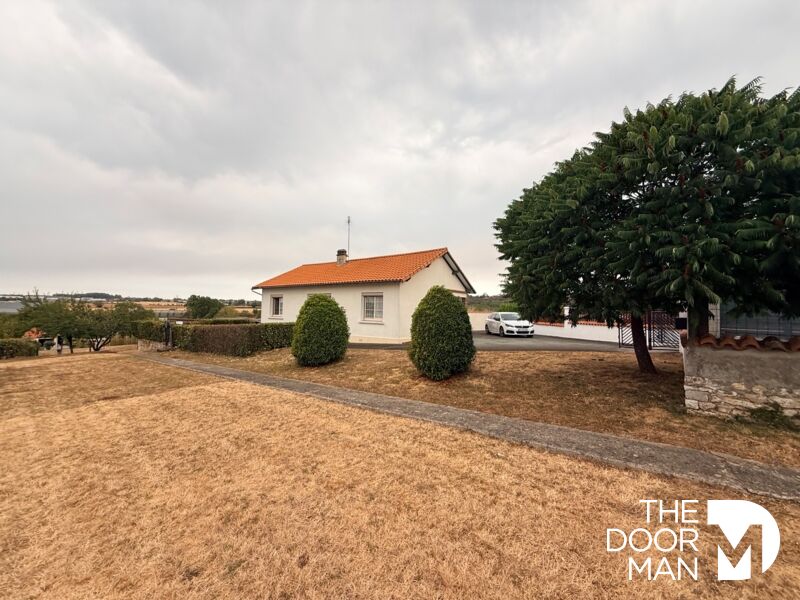 Maison 80m² — Nanteuil
