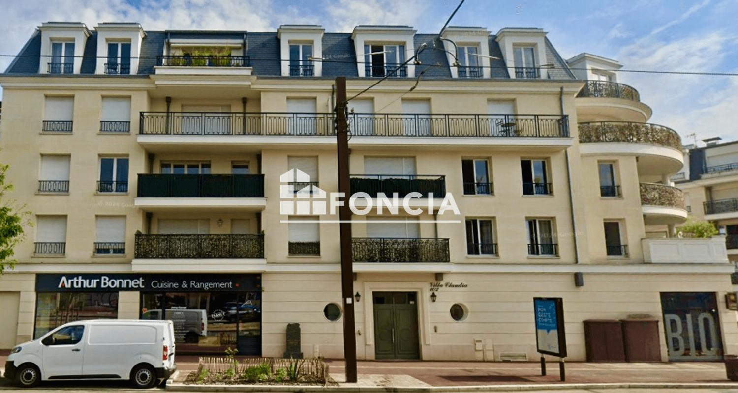 Villa Claudia, appartement 2 pièces au dernier étage avec parking