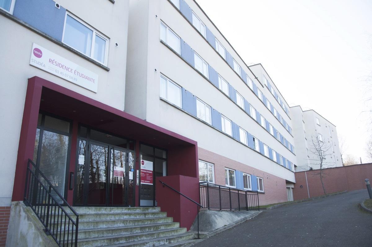 Investissement LMNP loué - Studio étudiants - Sèvres - 5,50 %