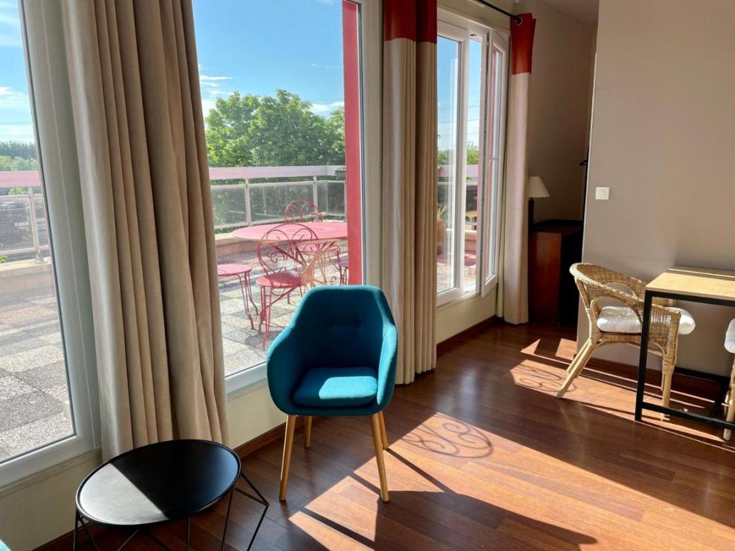 Investissement LMNP loué - Studio affaires - Rambouillet - 7,20 %