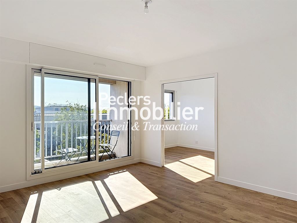 APPARTEMENT DE 4 PP AVEC DEUX CHAMBRES EN CENTRE VILLE
