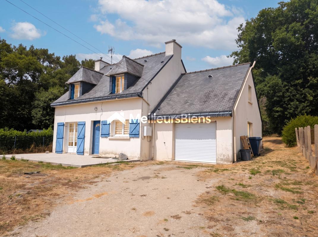 MAISON INDIVIDUELLE À CARENTOIR (56910) - 92.38 m² hab - 2421 m² terrain