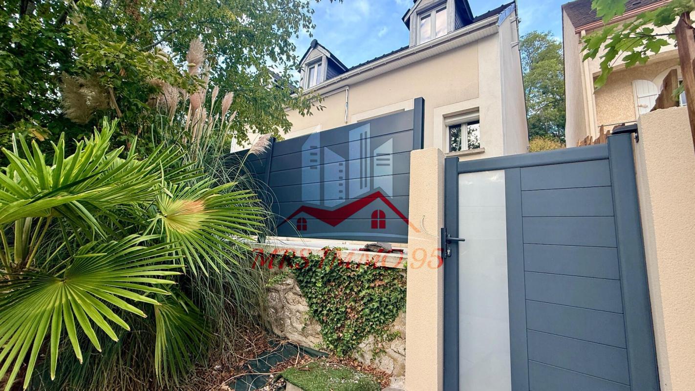 Maison de 122 m2, sur 895 m2 de terrain