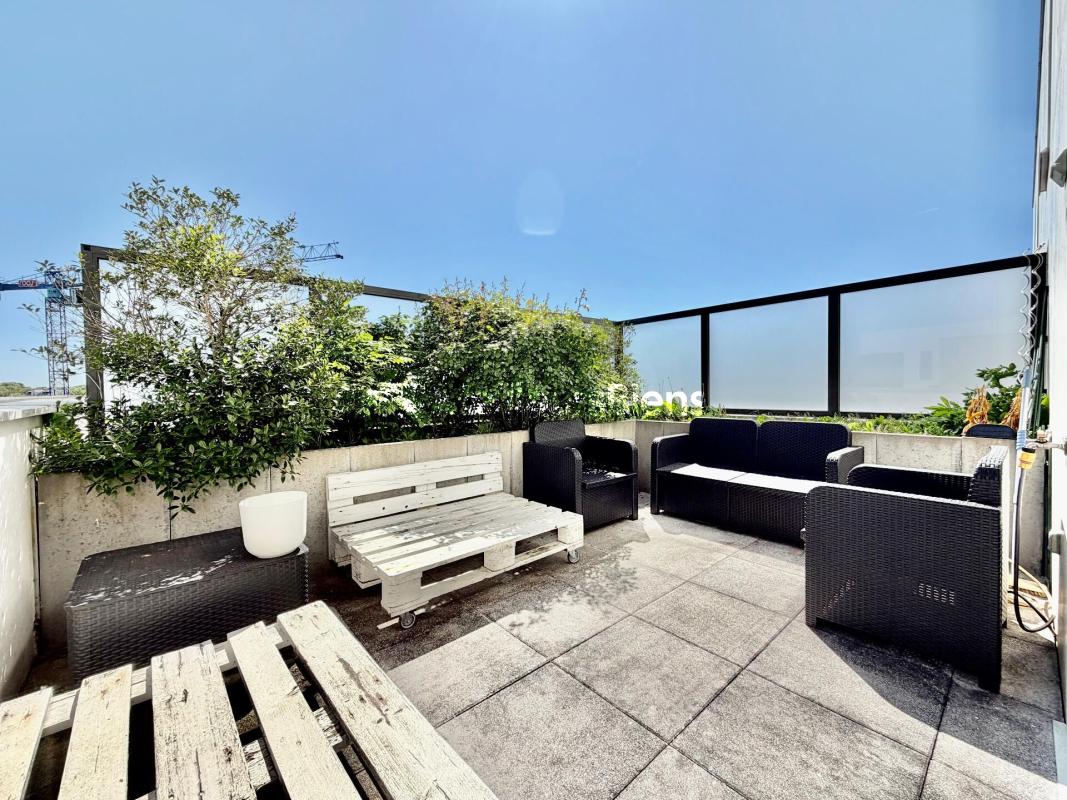 Saint-Cyr-l'École ZAC Renard - T3 traversant 65 m² avec terrasse 20 m², balcon et parking