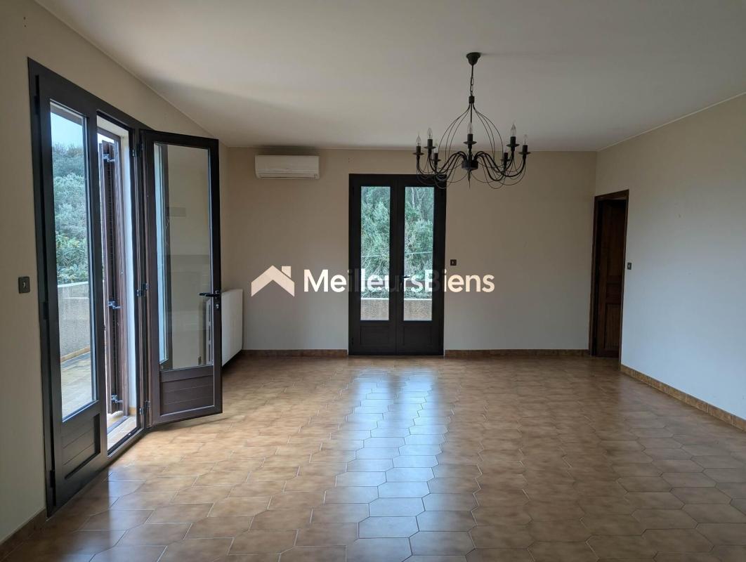 Villa T5 à Borgo