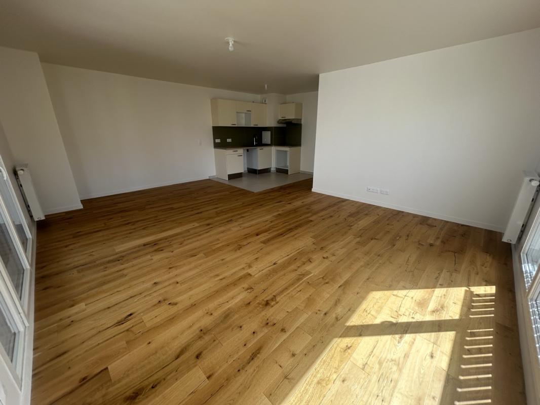 Appartement (87.01 m²) à louer - Pontoise (95300)