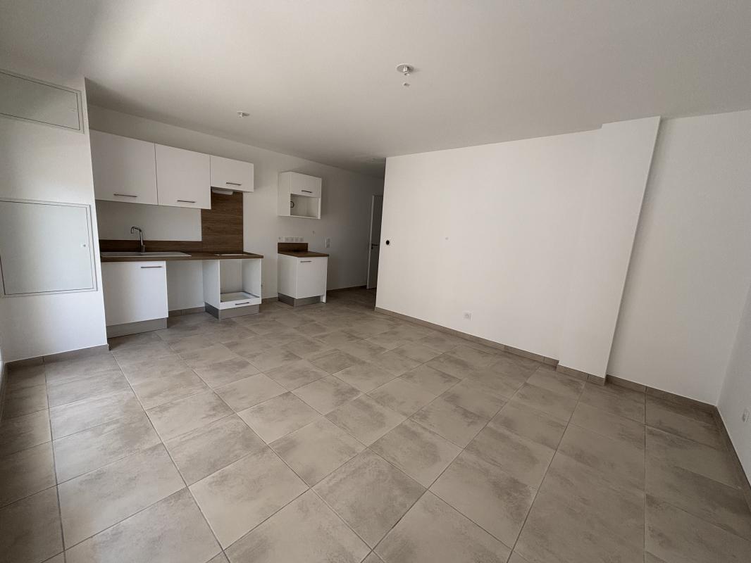 Appartement 3 pièces (64 m²) à louer - Morières-lès-avignon (84310)