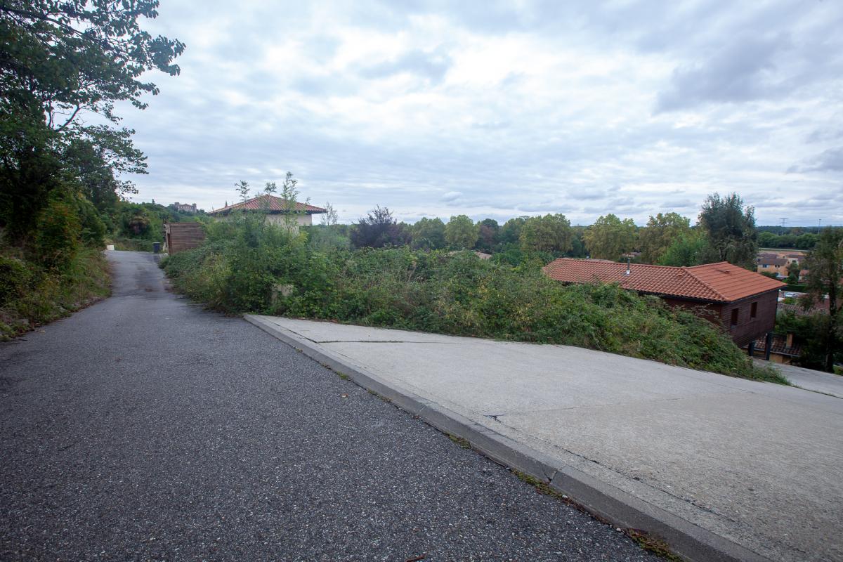 Terrain - 512 m² - Castelnau-d'Estrétefonds (31)