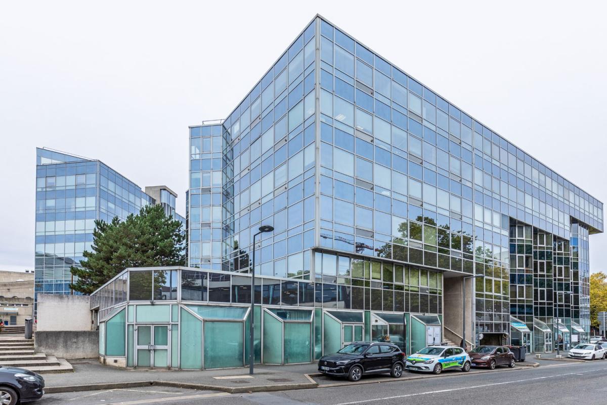 Bureaux - 1 687 m² - Evry-Courcouronnes (91)