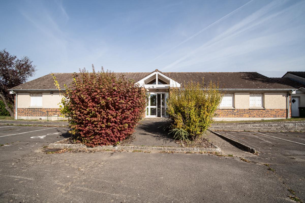 Immeuble de bureaux - 367 m² - Glisy (80)
