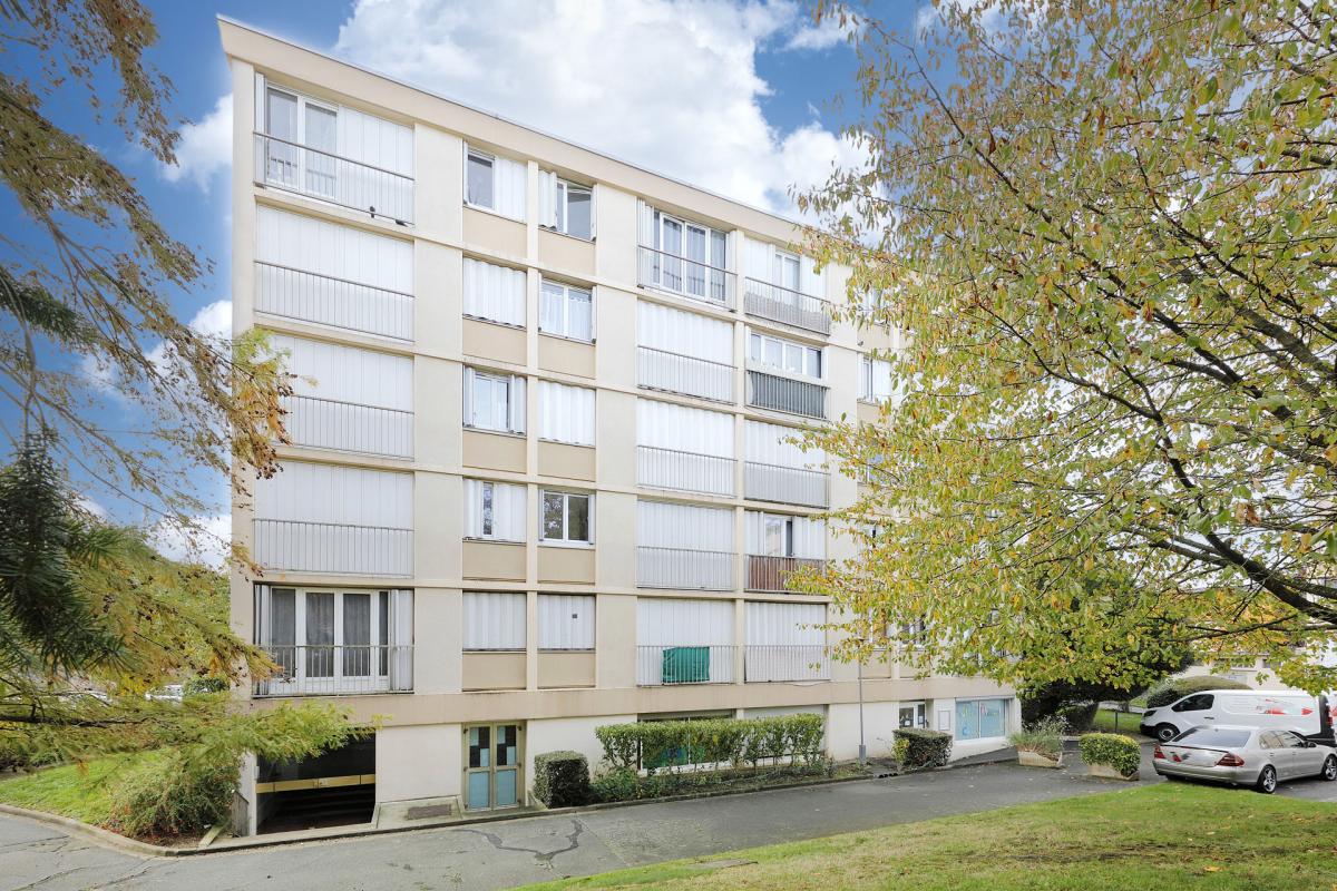 Appartement - 28 m² - Le Plessis Trévise (94)