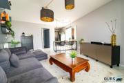 Un beau 3 pi&egrave;ces avec Terrasse, balcon, parking et vue sur le C
