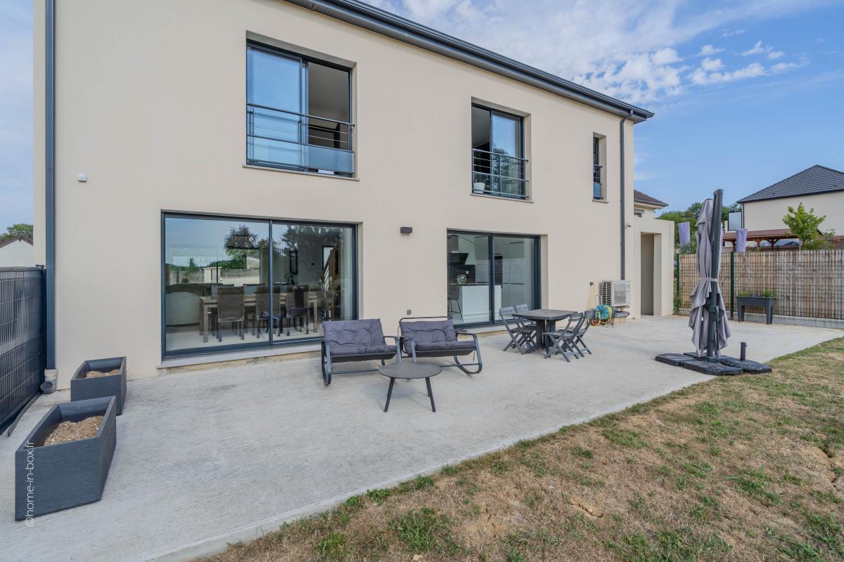 À Vendre Maison 6 pièces 165m2 - terrain 736m²