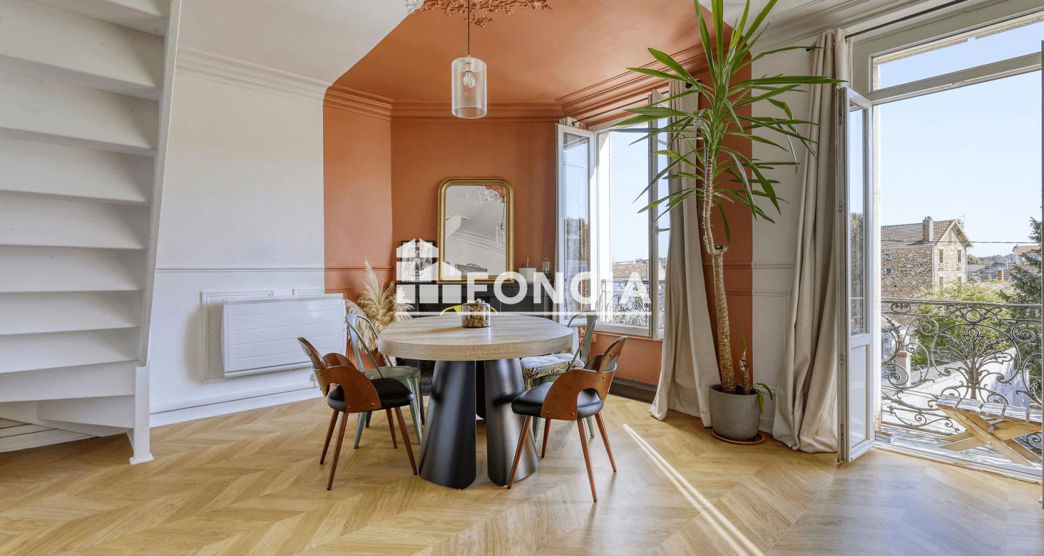 CHARME DE L'ANCIEN ET ELEGANCE INTEMPORELLE POUR CE MAGNIFIQUE DUPLEX