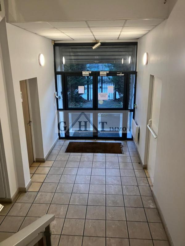 BATIMENT INDÉPENDANT À VENDRE