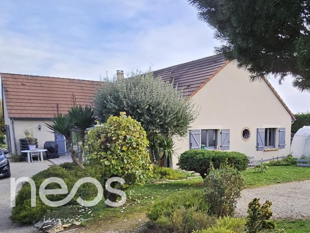 MAISON DE PLAIN-PIED 6 PIECES, 168M², TOUT PROCHE AVORD