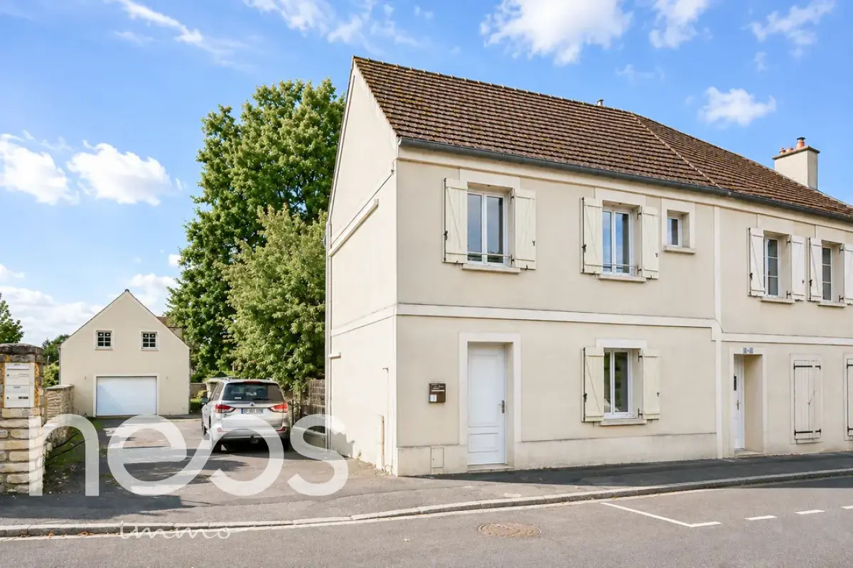 Maison de 4 pièces 80 m2 situé à Baron