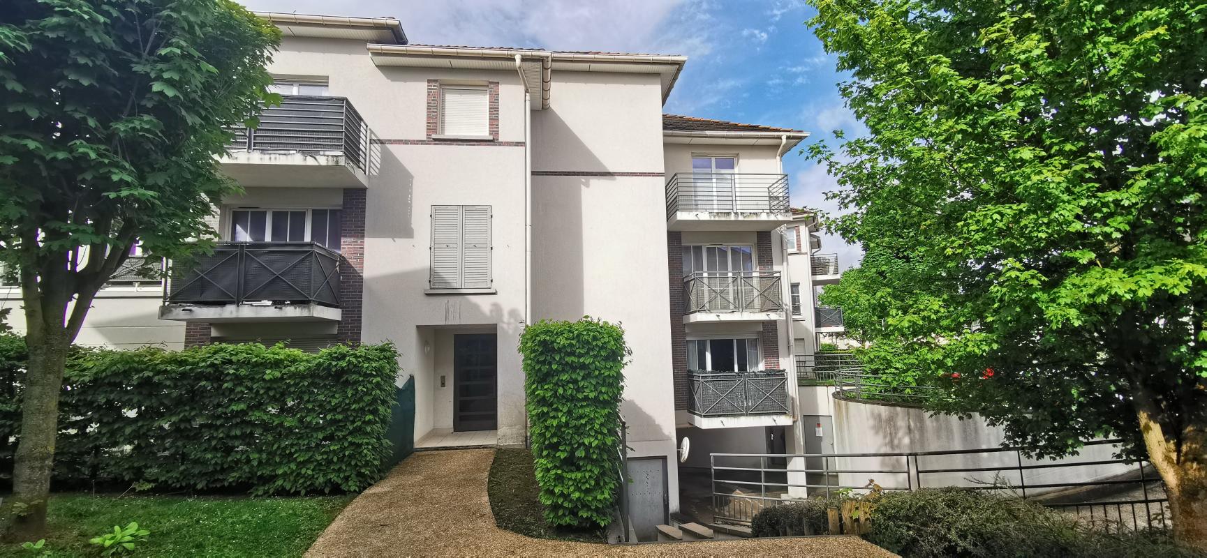 Appartement F2 en rez de chaussée avec parking sous sol