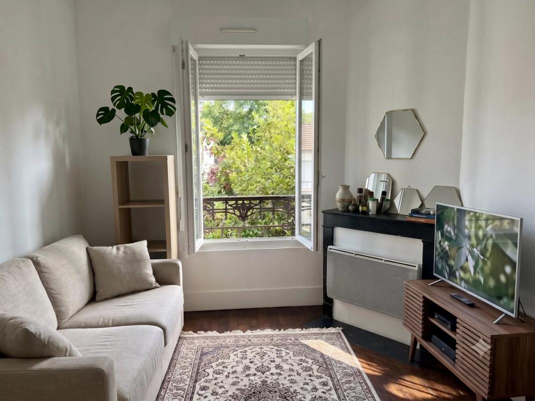 T2 À VENDRE – 1ER ÉTAGE – CHOISY-LE-ROI