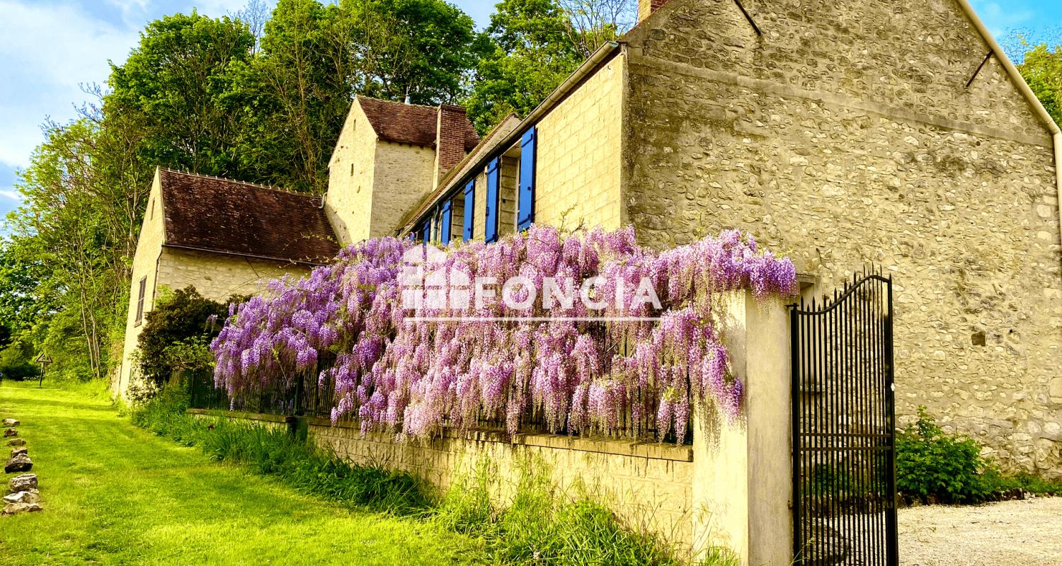 10 MINUTES DE PONTOISE, PROPRIETE SUR 3,5 HECTARES, MAISON DE TYPE F9, APPARTEMENT F3 INDEPENDANT, GARAGE, ANNEXES