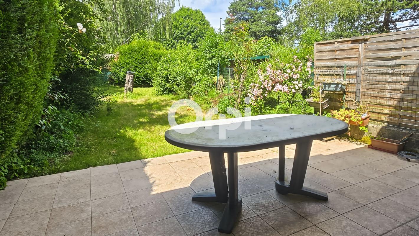 Maison À Vendre 4 pièces sur un terrain de 153 m²