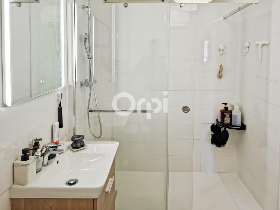 Appartement duplex, 2 chambres, jardinet et terrasse