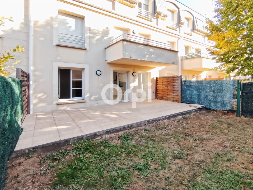 Appartement À Vendre de 42 m² avec jardin privatif, deux places de parking en sous sol