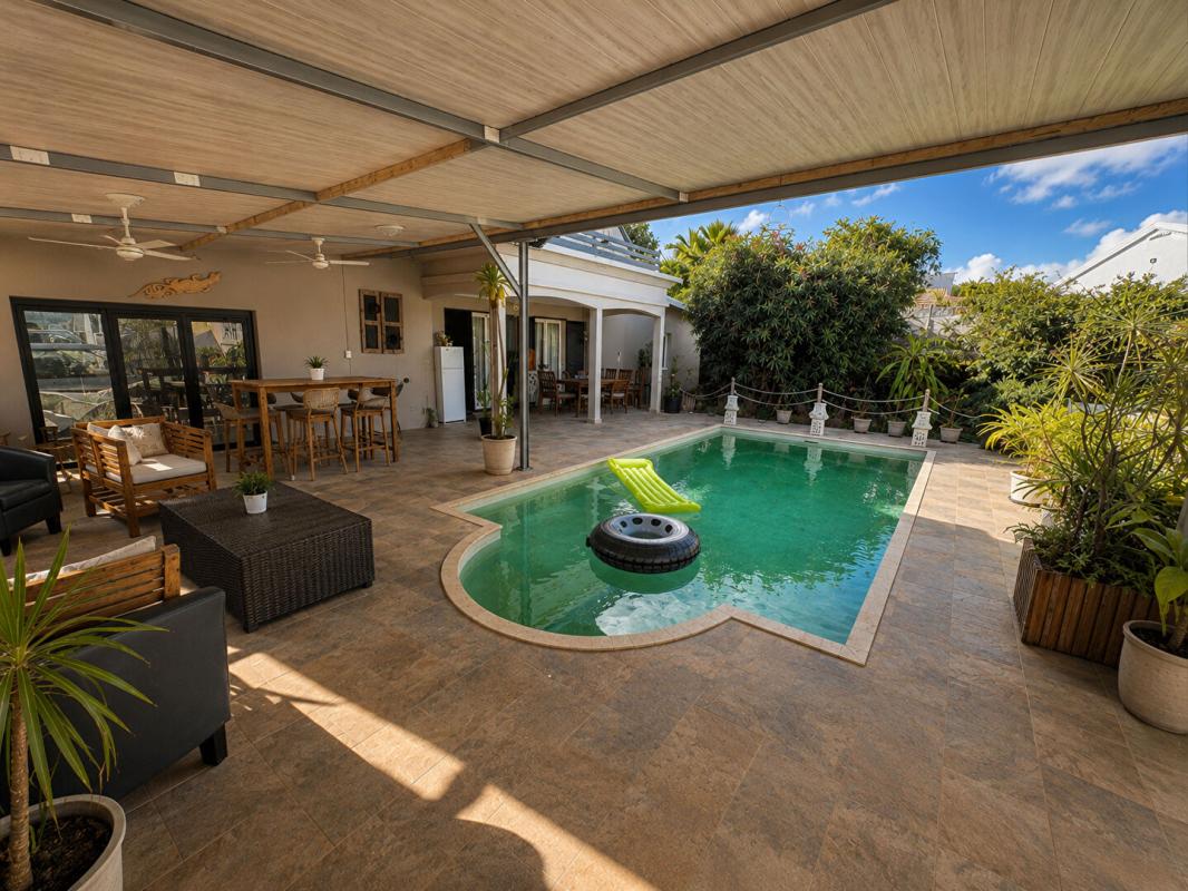 À LOUER ? VILLA F7 AVEC PISCINE ? LA POSSESSION Chemin Boeuf Mort