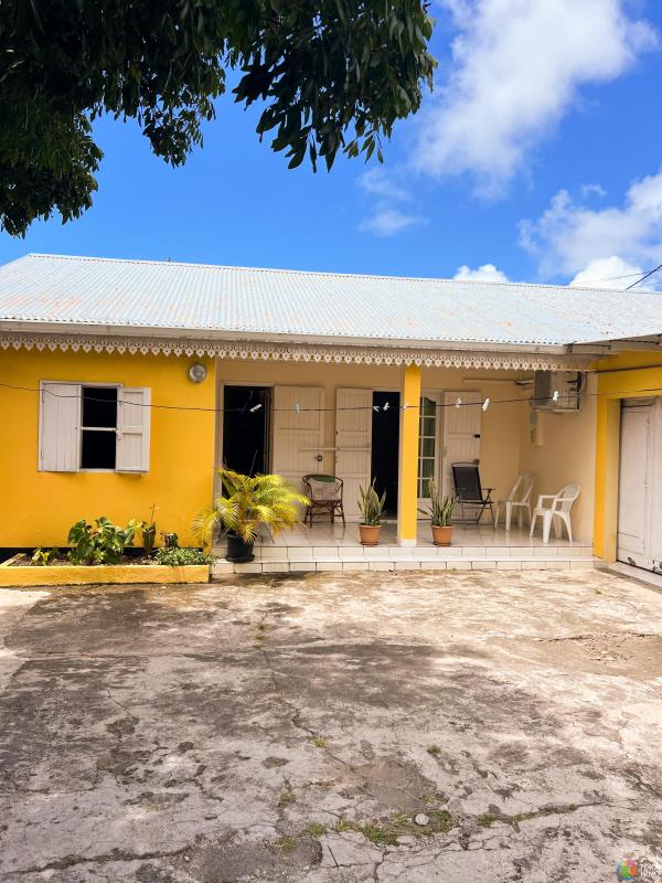 Opportunité à fort potentiel – Maison ancienne avec dépendance sur 755 m² de terrain à Saint-André