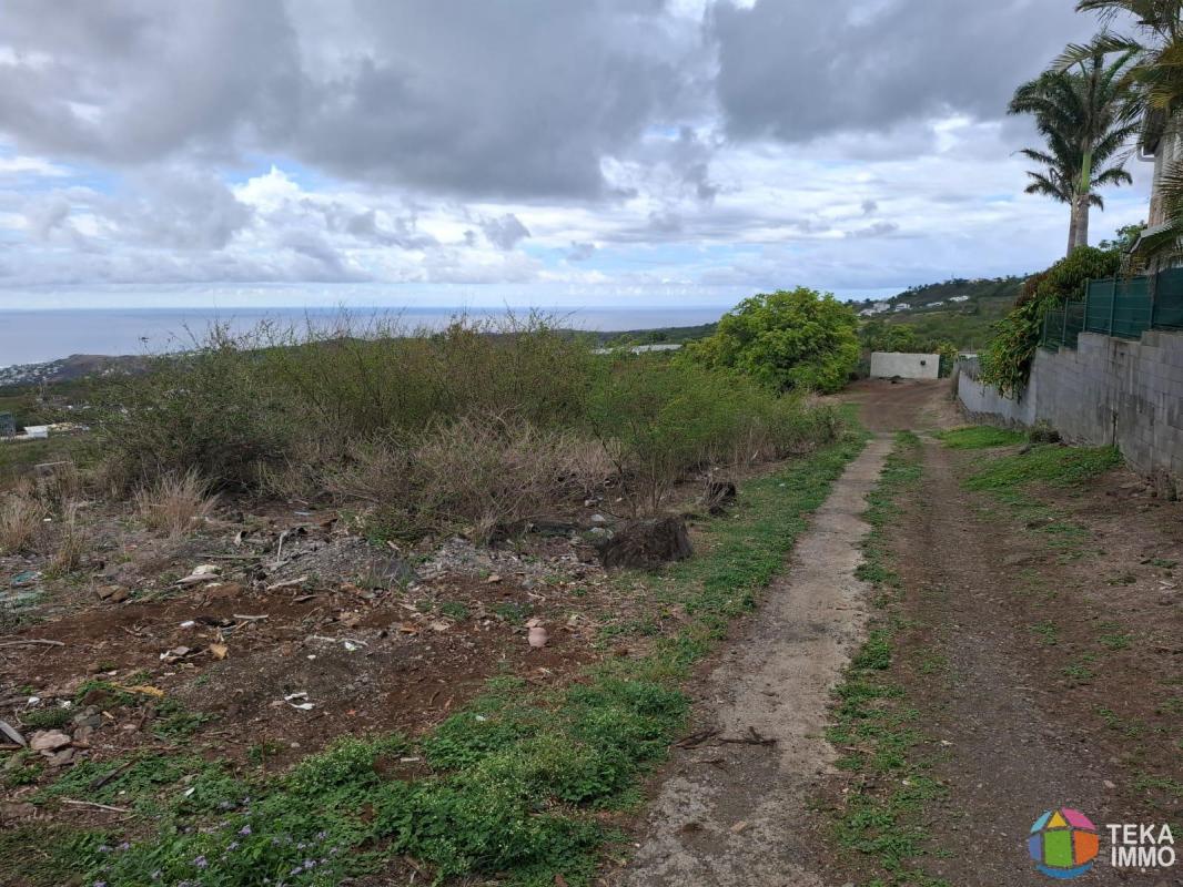 A VENDRE Terrain avec vue sur mer à L’Hermitage-les-Hauts