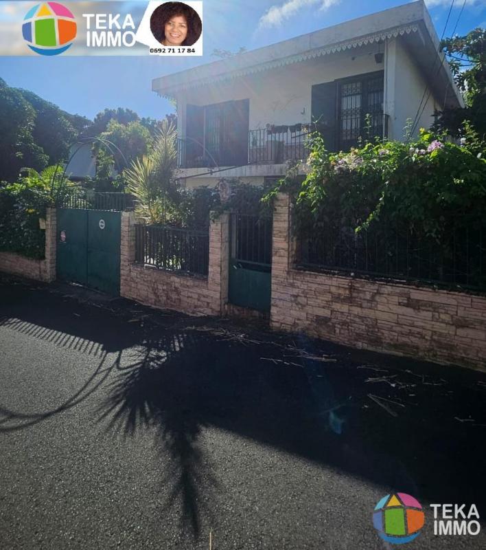 SAINT-DENIS - VENTE DE MAISON F6 + DEPENDANCE