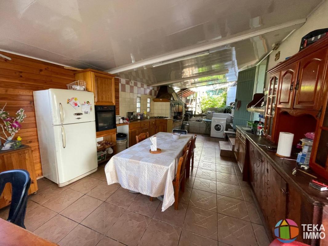 FABIEN TEKA IMMO vous propose une maison + local à la vente sur st Anne, ile de la Réunion