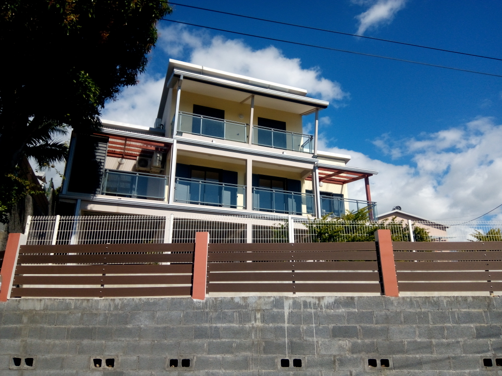 Maison Blanche moderne