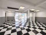 &Agrave; LOUER &mdash; Local commercial exceptionnel | 200 m&sup2; + Terrasse 35 m&sup2; | Fort-de-France