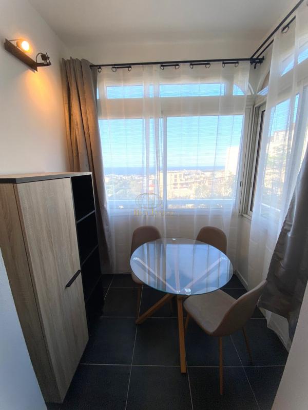 Maison Blanche moderne