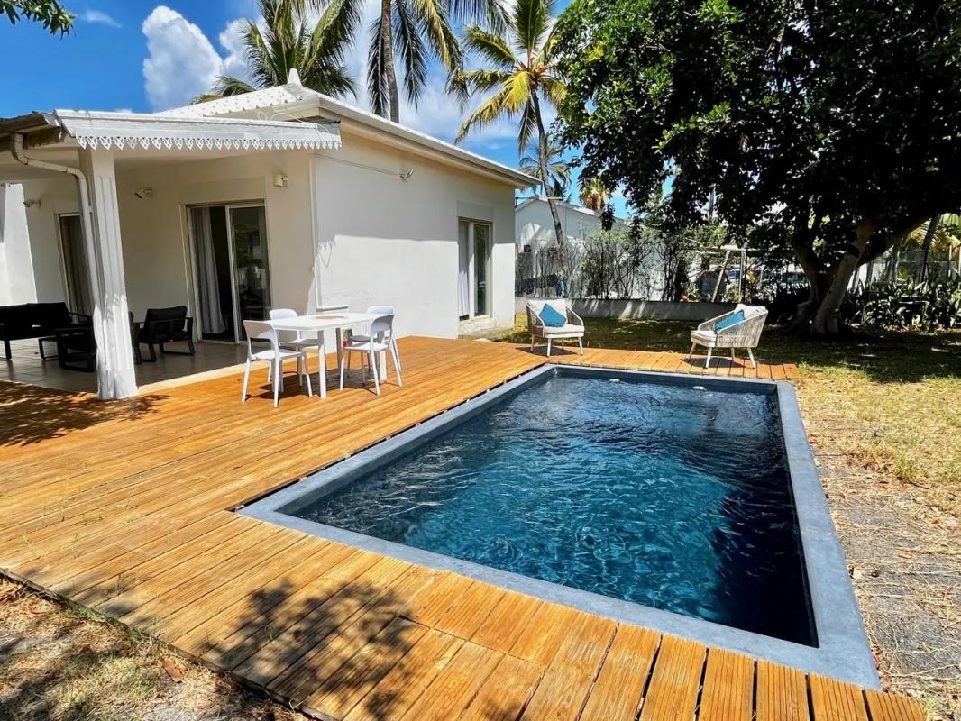 A louer villa F4 avec piscine à 3 minutes du Lagon