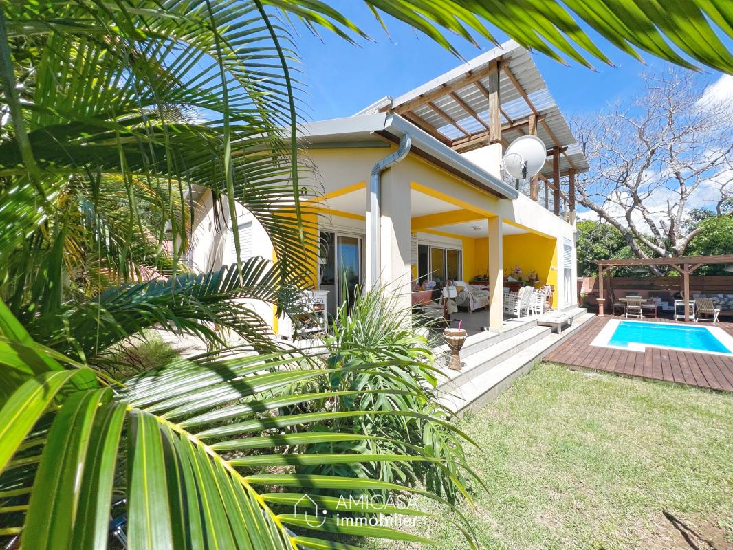BOIS DE NEFLES SAINTE CLOTILDE - VILLA T5 140m2 VUE MER